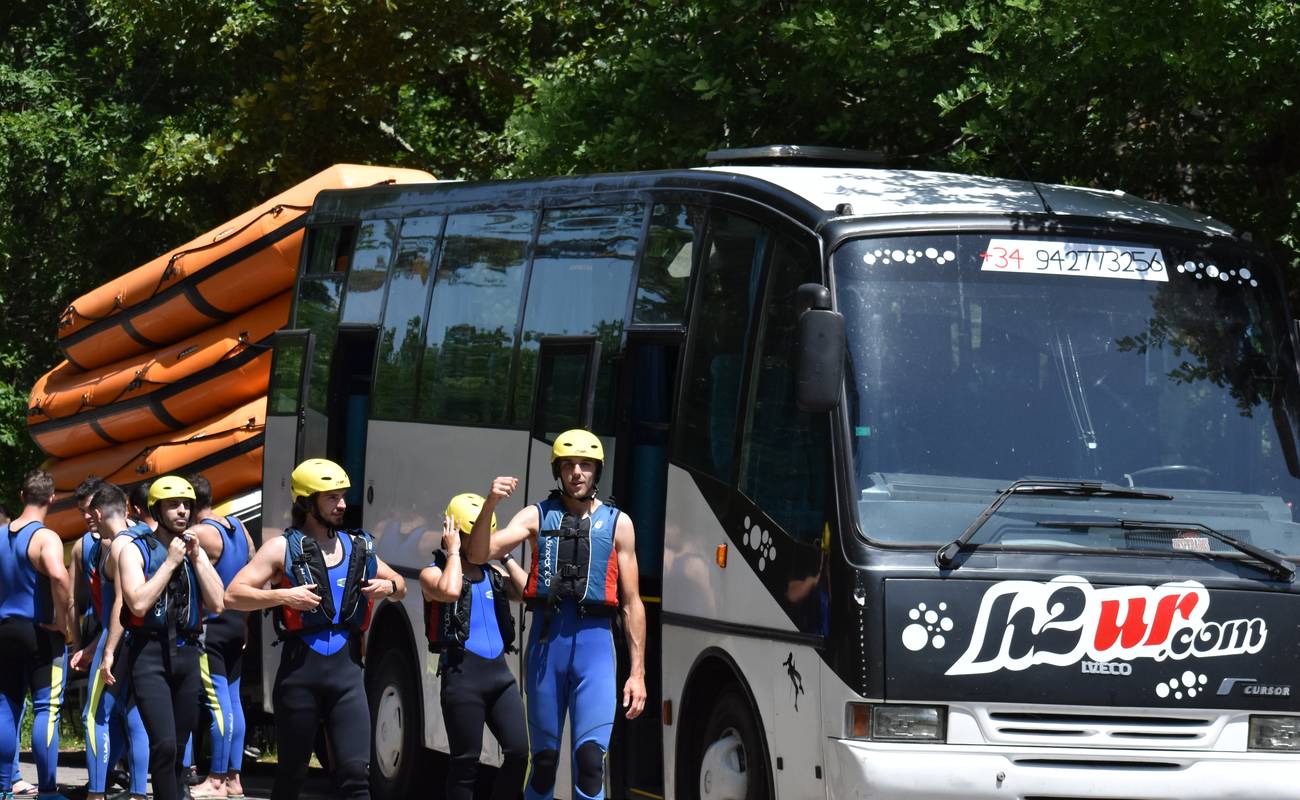 Multiaventura en Picos de Europa, por el río Cares.